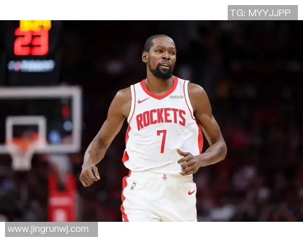 篮网引发球迷强烈反应 这一行为为何引起热议与争议